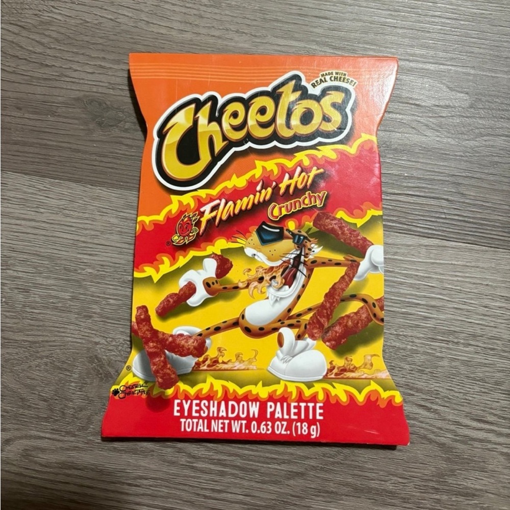 Hot Cheetos Eyeshadow Pallete